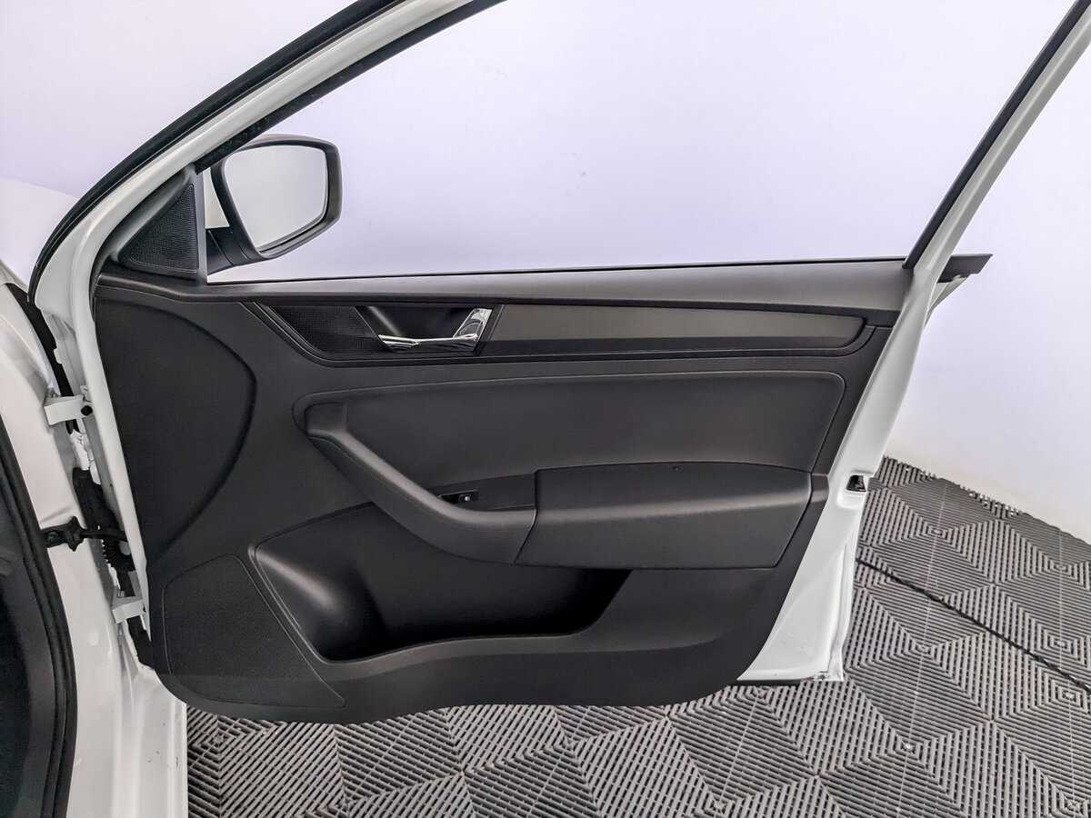 Б/У Шкода Рапид 2019 года. Фото: #19