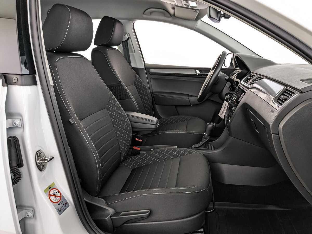 Б/У Шкода Рапид 2018 года. Фото: #19