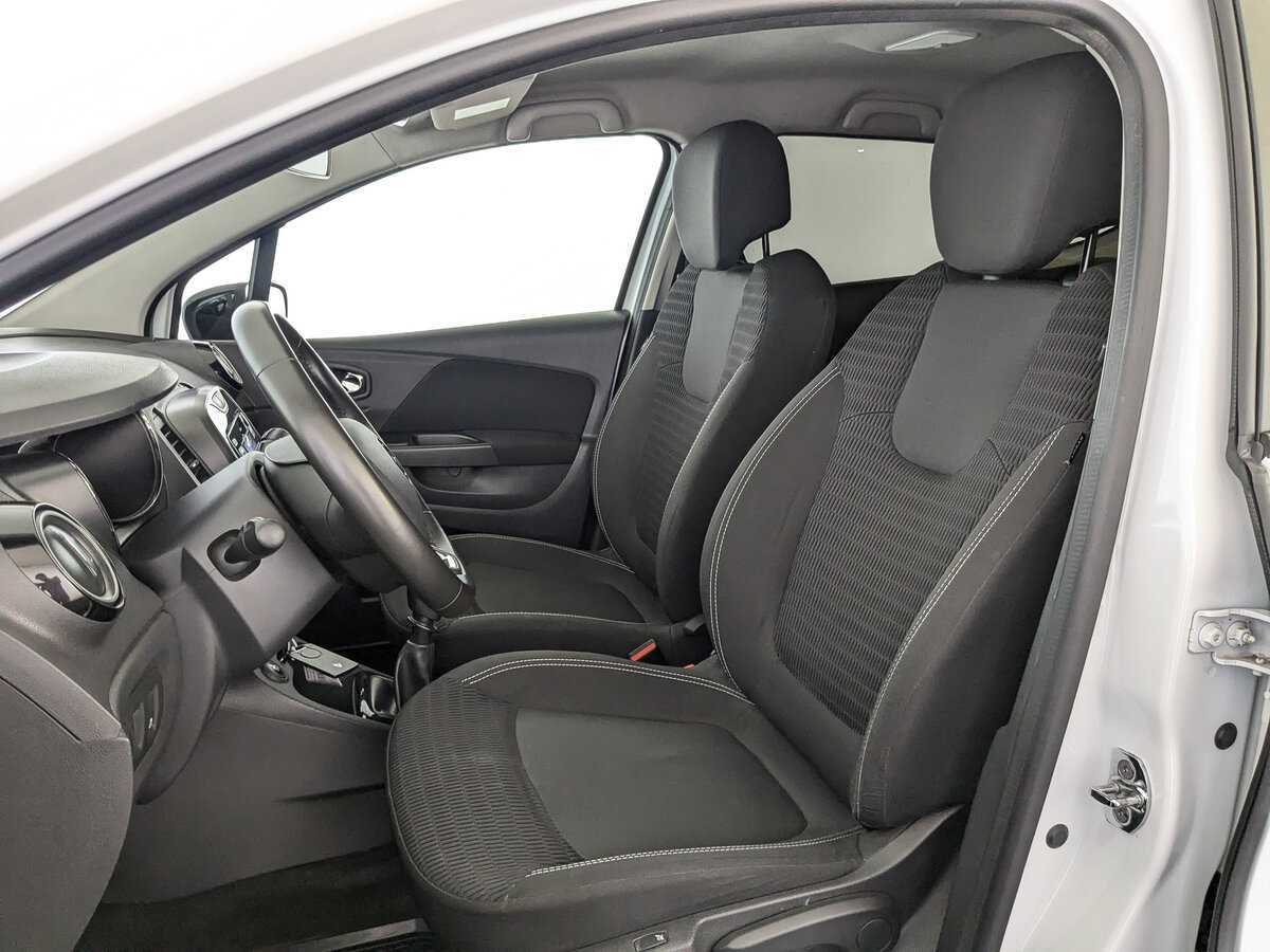 Б/У Рено Каптюр 2020 года. Фото: #15