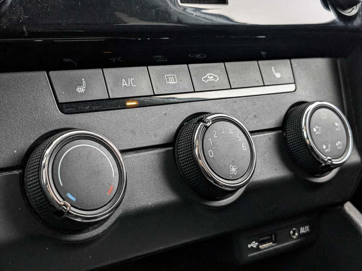 Б/У Шкода Октавия 2017 года. Фото: #15