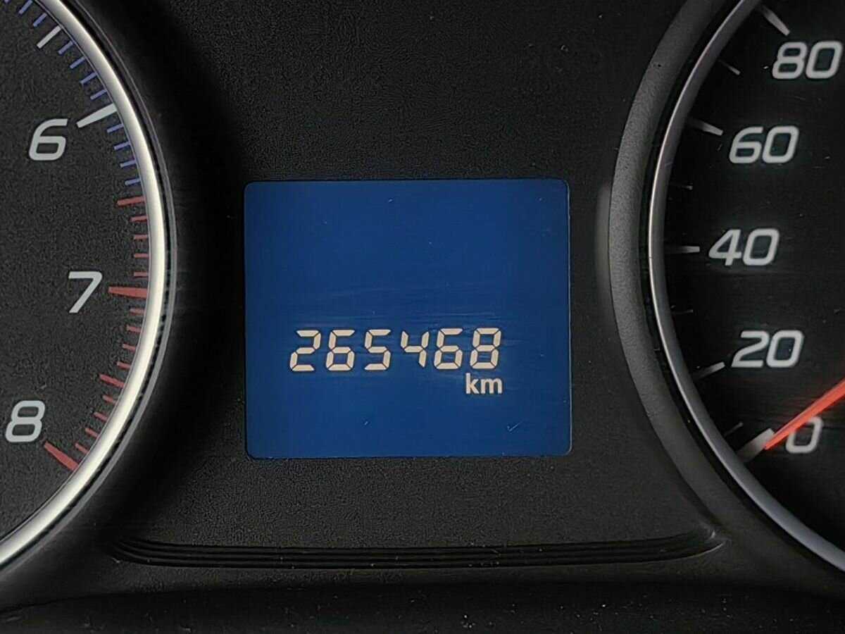 Б/У Митсубиши Оутлэндер 2014 года. Фото: #15