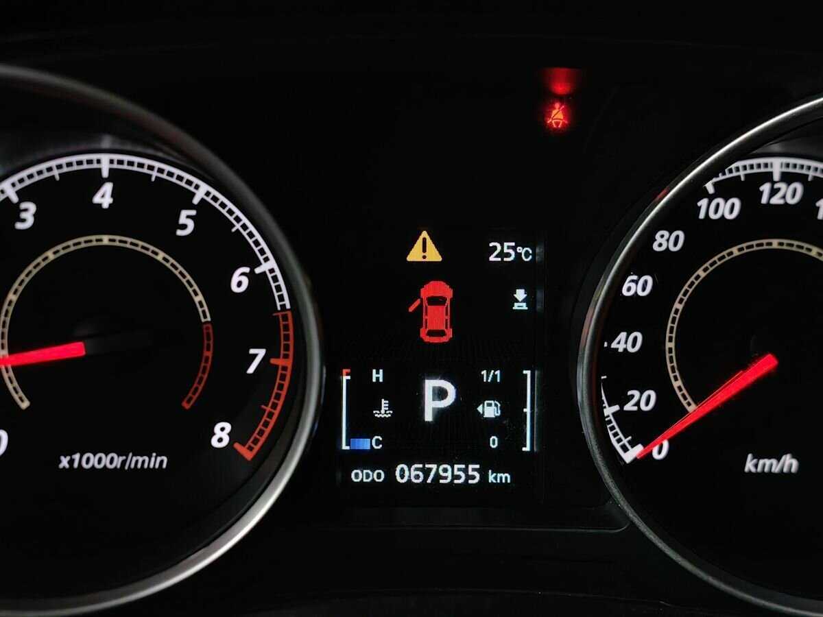 Б/У Митсубиши АС-Икс 2013 года. Фото: #14