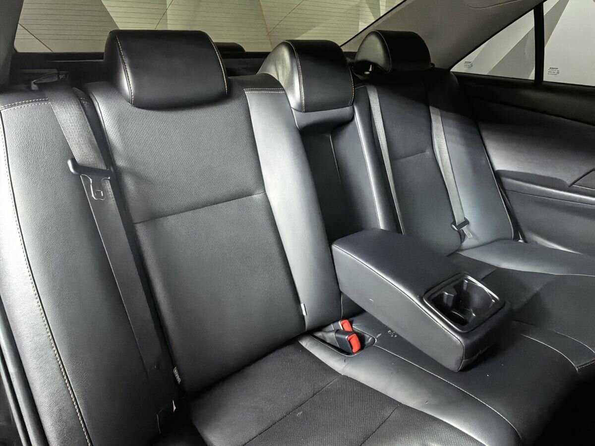 Б/У Тойота Камри 2015 года. Фото: #12