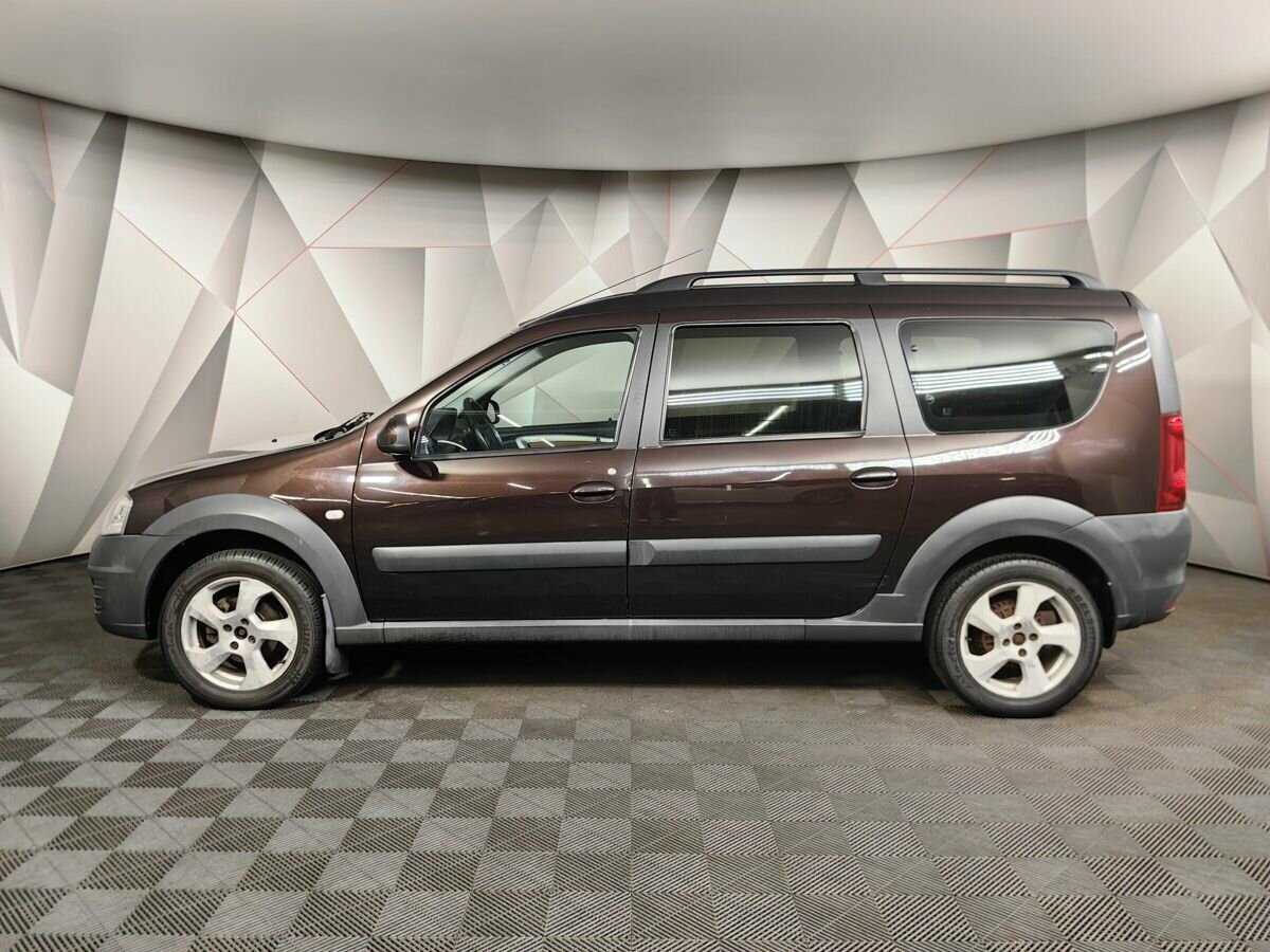 Б/У Лада (ВАЗ) Ларгус 2015 года. Фото: #4