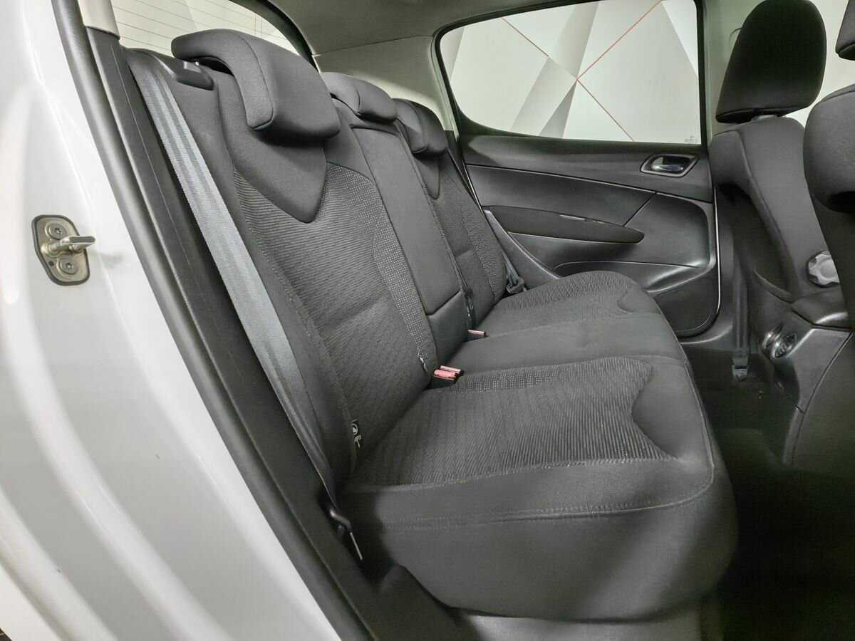 Б/У Пежо 308 2012 года. Фото: #10