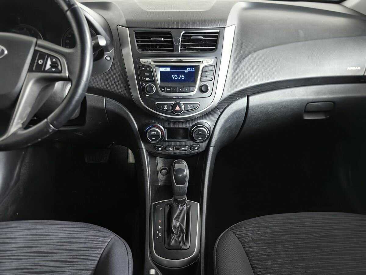 Б/У Хендай Солярис 2015 года. Фото: #10