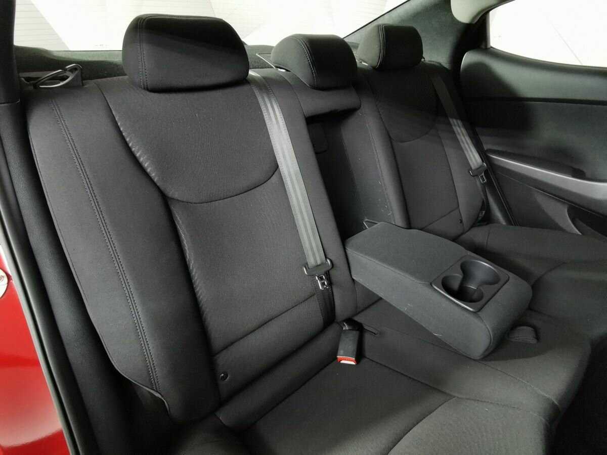 Б/У Хендай Елантра 2015 года. Фото: #12