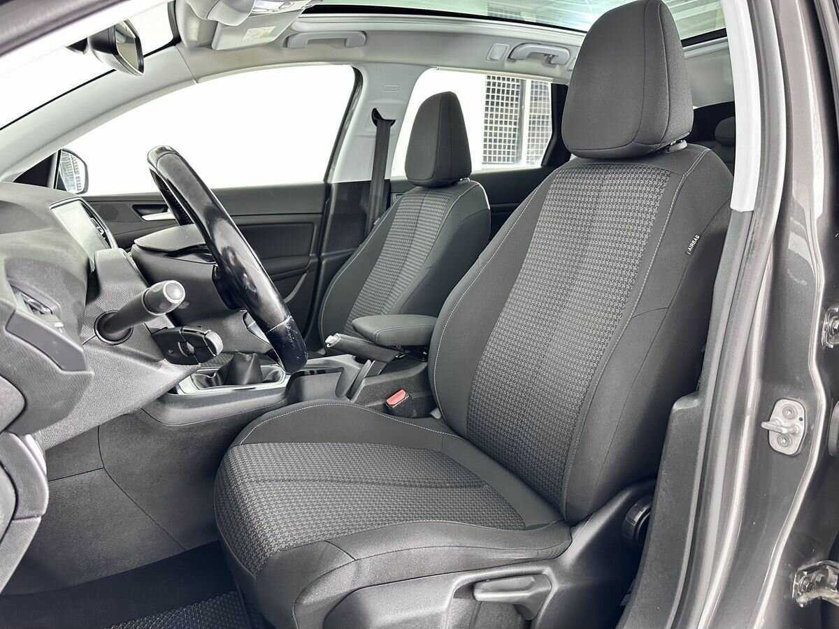 Б/У Пежо 308 2018 года. Фото: #6