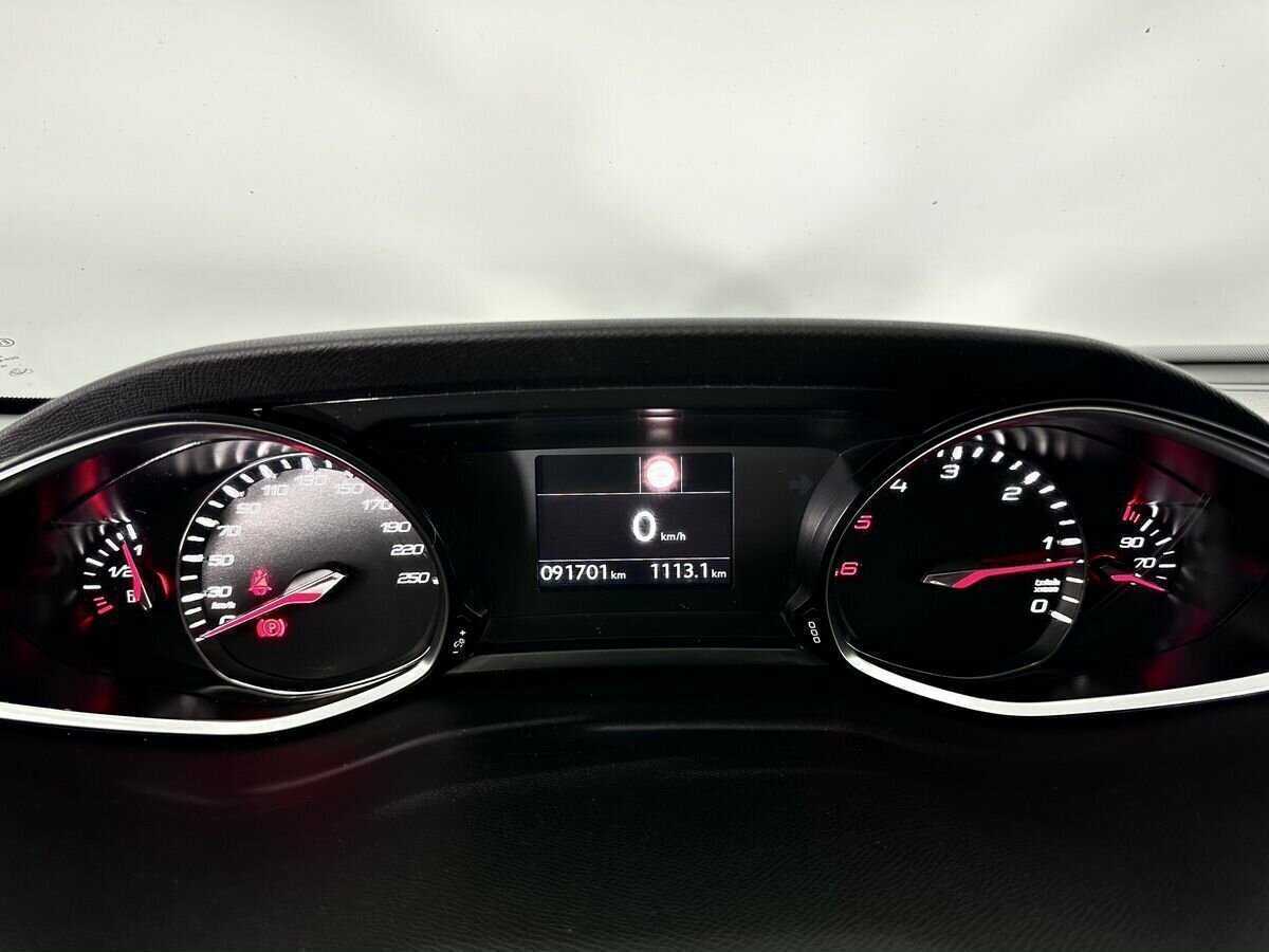 Б/У Пежо 308 2018 года. Фото: #9