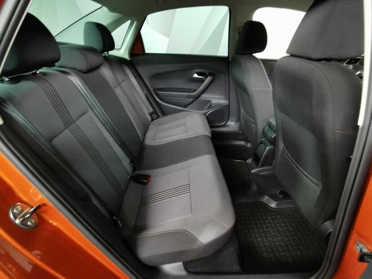 Б/У Фольксваген Поло 2016 года. Фото: #11