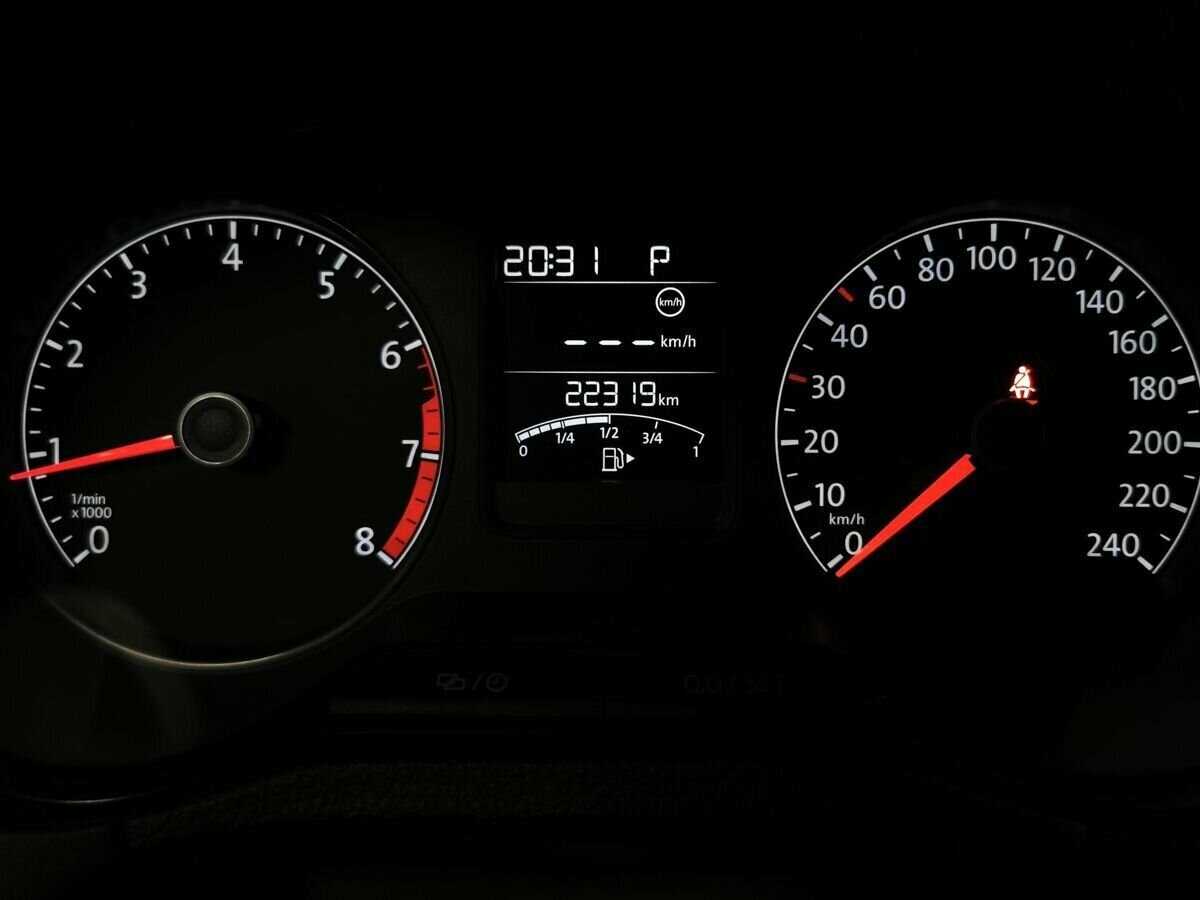 Б/У Фольксваген Поло 2016 года. Фото: #15