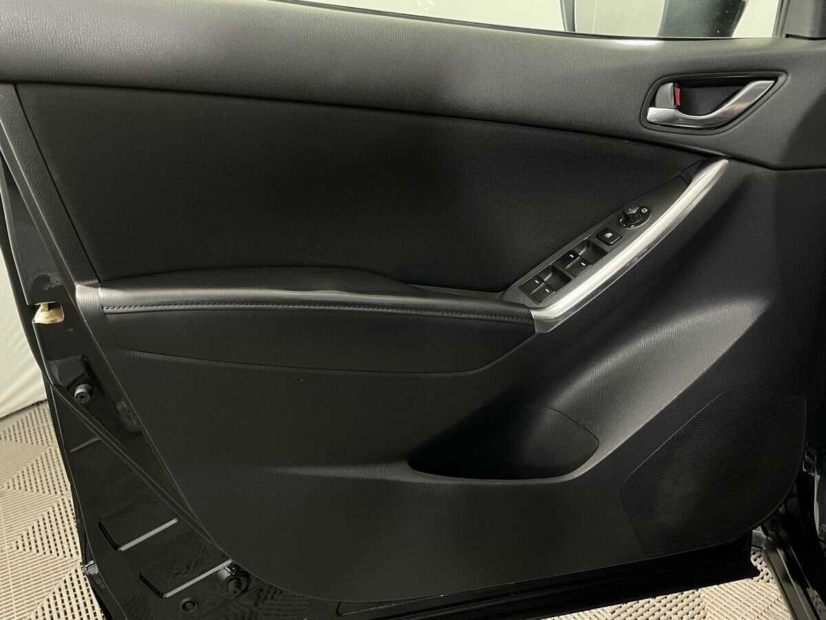 Б/У Мазда Ц-Икс-5 2014 года. Фото: #7