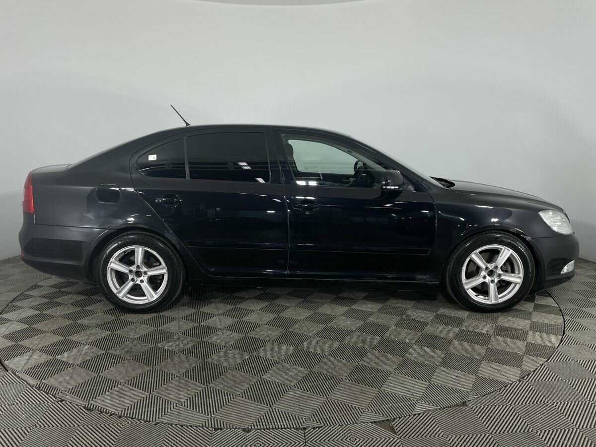 Б/У Шкода Октавия 2012 года. Фото: #3