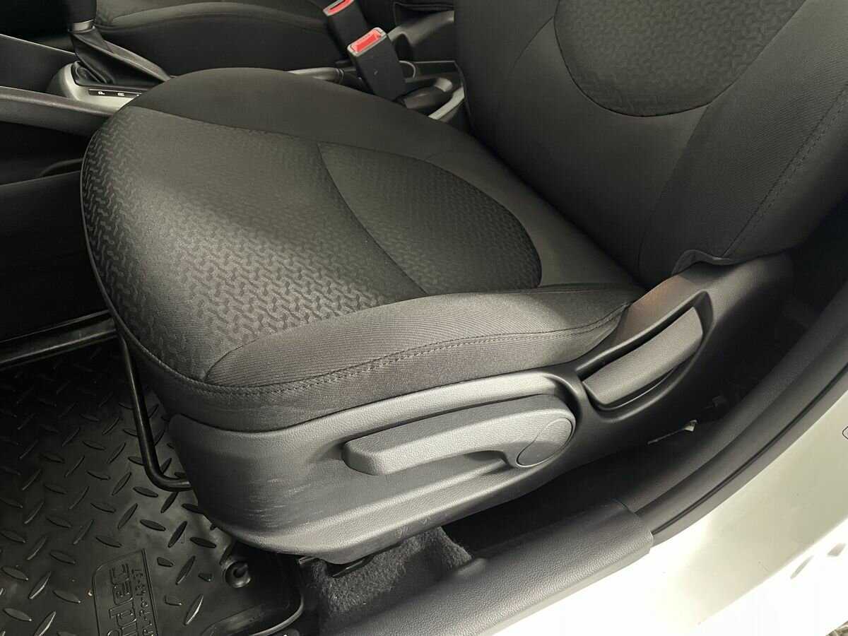 Б/У Киа Рио 2017 года. Фото: #9