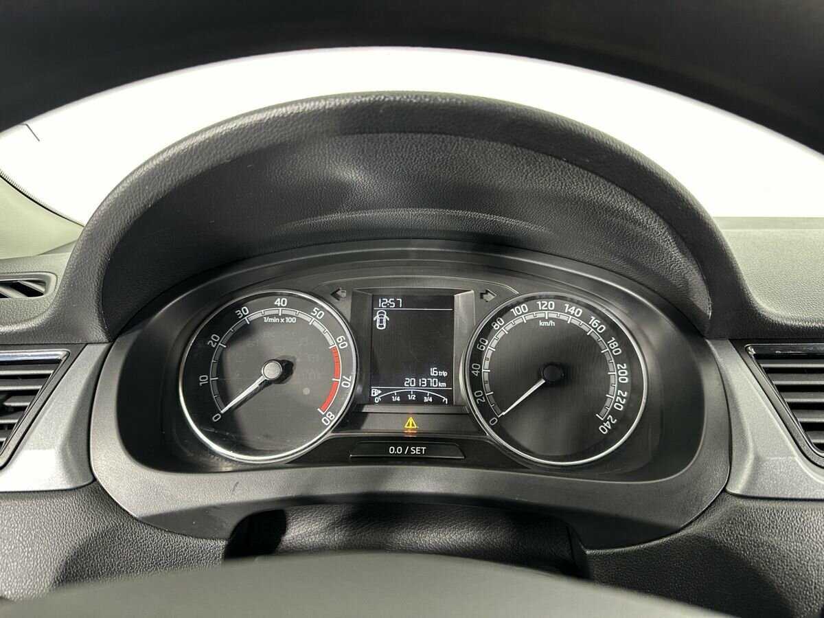 Б/У Шкода Рапид 2018 года. Фото: #10