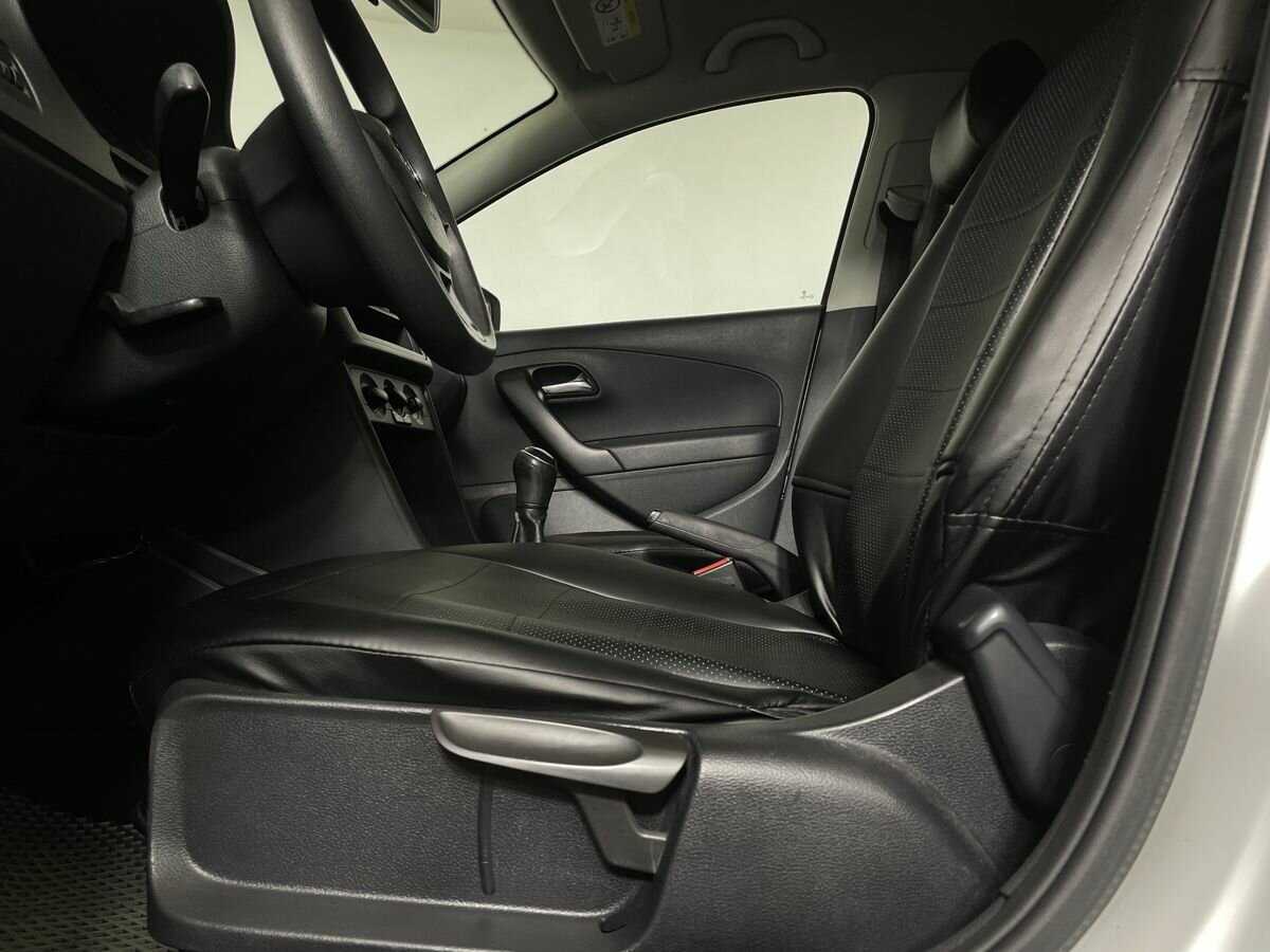 Б/У Фольксваген Поло 2017 года. Фото: #9