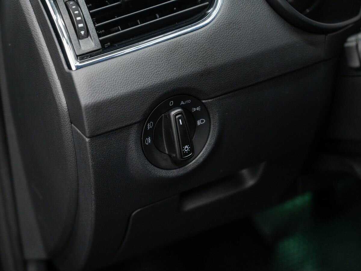 Б/У Шкода Октавия 2016 года. Фото: #15