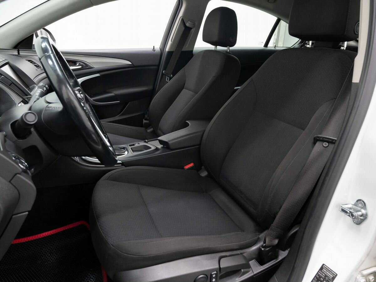 Б/У Опель Инсигния 2014 года. Фото: #7