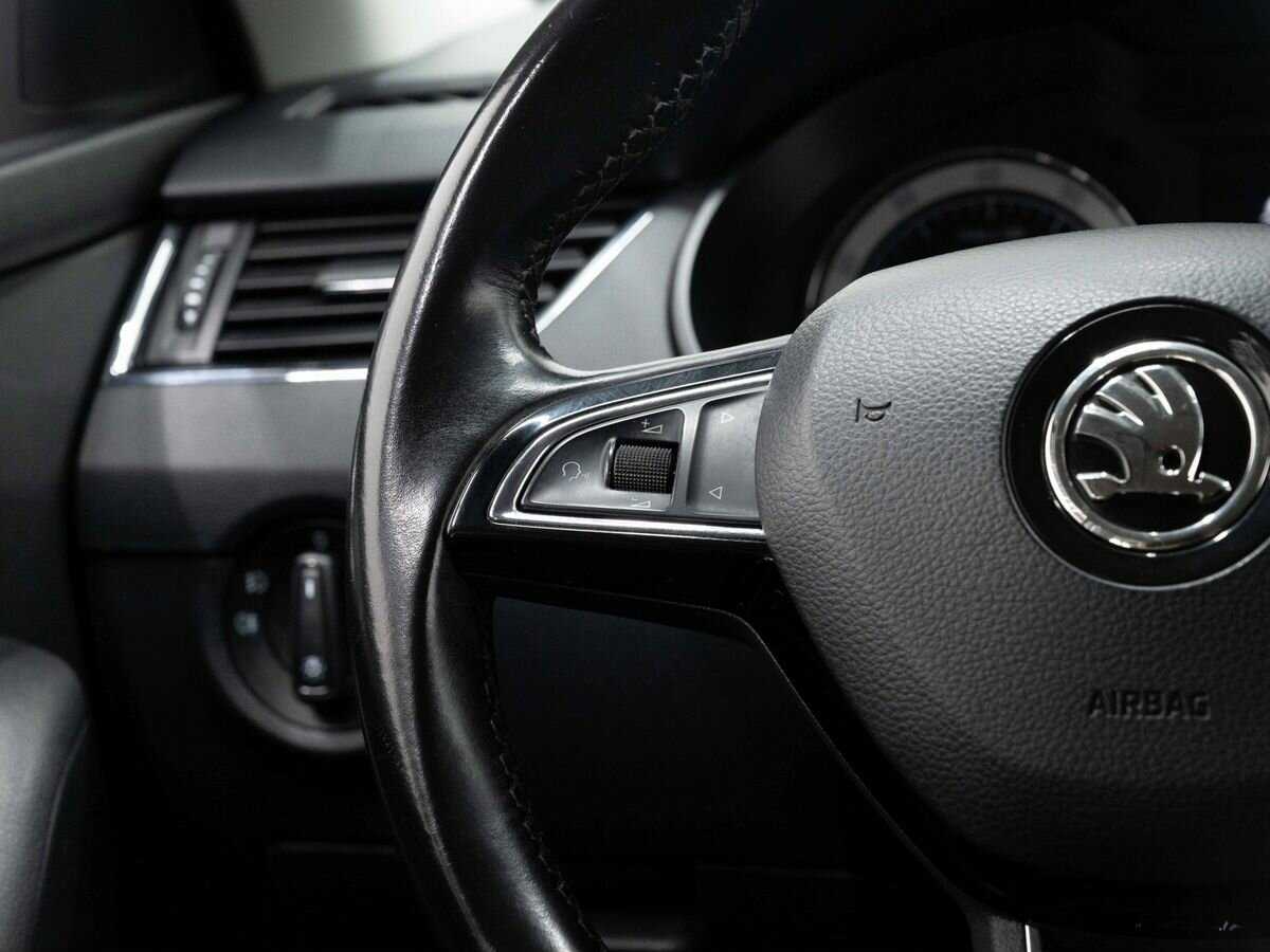 Б/У Шкода Октавия 2017 года. Фото: #14