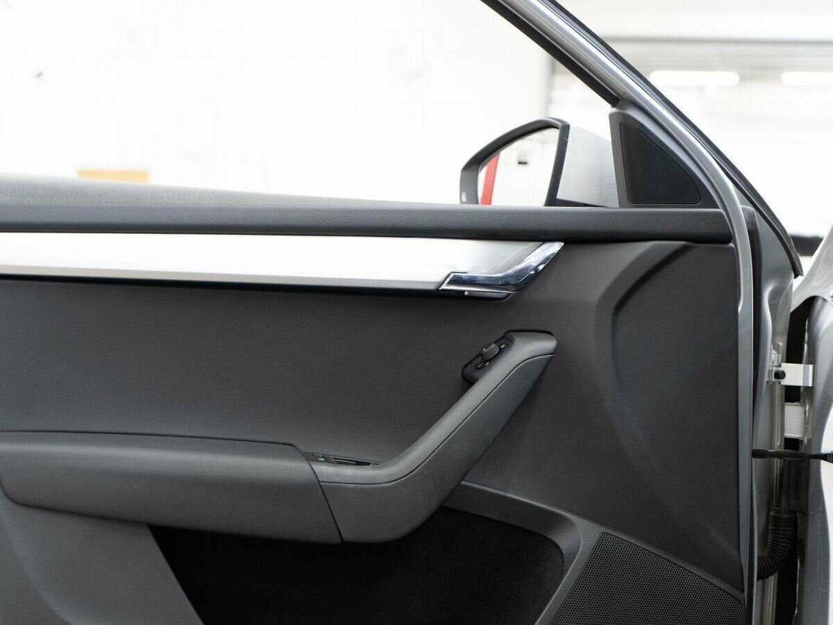 Б/У Шкода Октавия 2017 года. Фото: #14