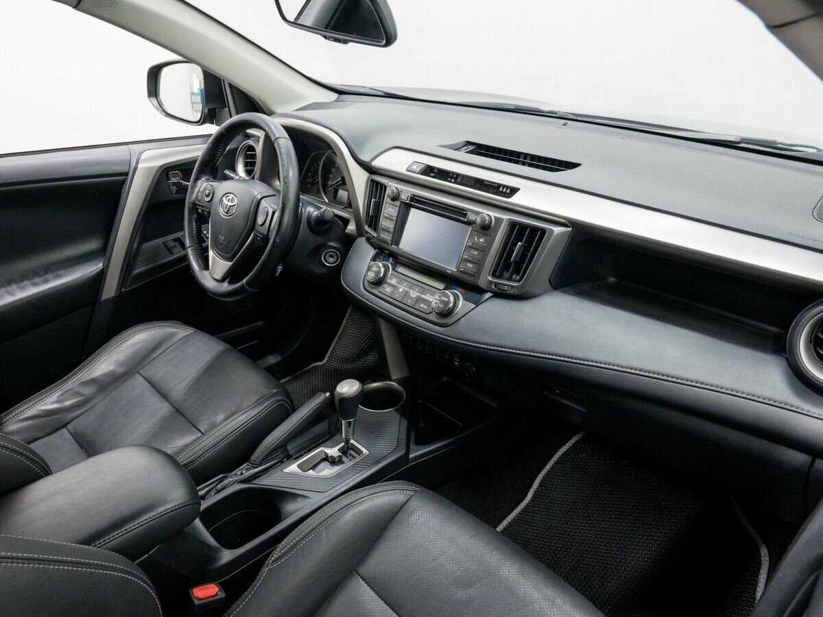 Б/У Тойота Рав4 2014 года. Фото: #6