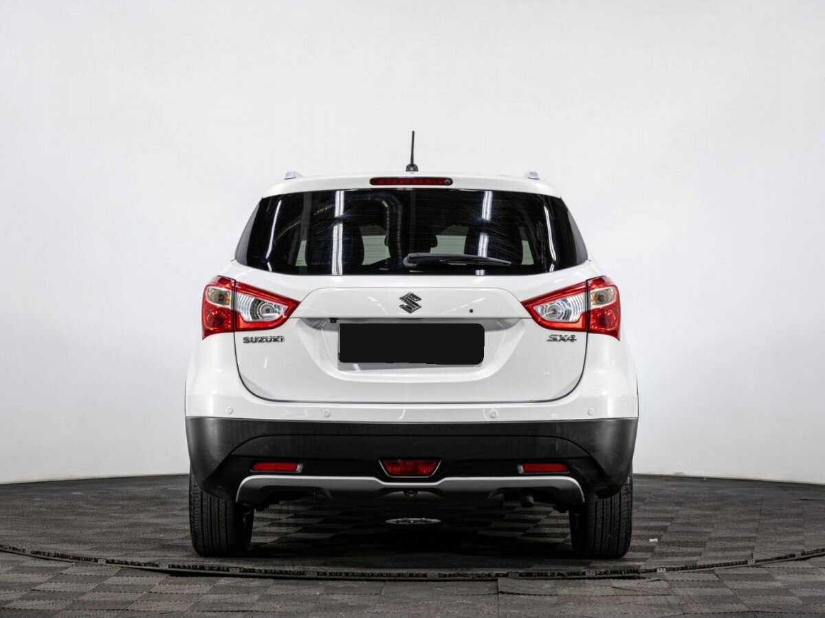 Б/У Сузуки С-Икс4 2014 года. Фото: #4