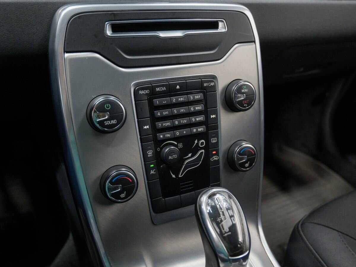 Б/У Вольво С80 2012 года. Фото: #16