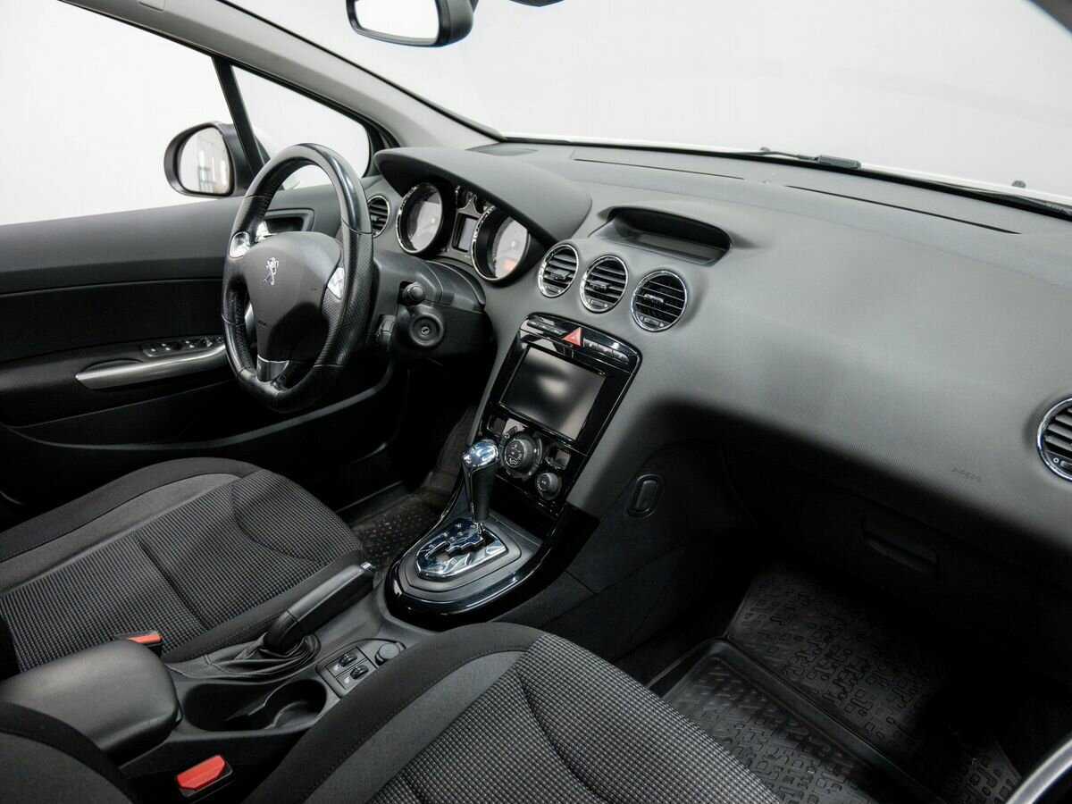 Б/У Пежо 408 2017 года. Фото: #6