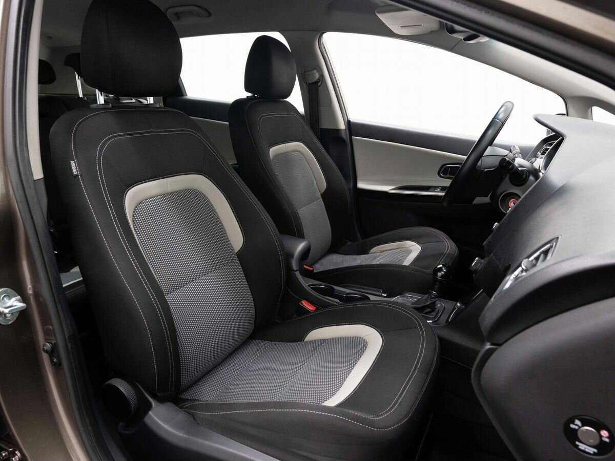 Б/У Киа Сид 2013 года. Фото: #11