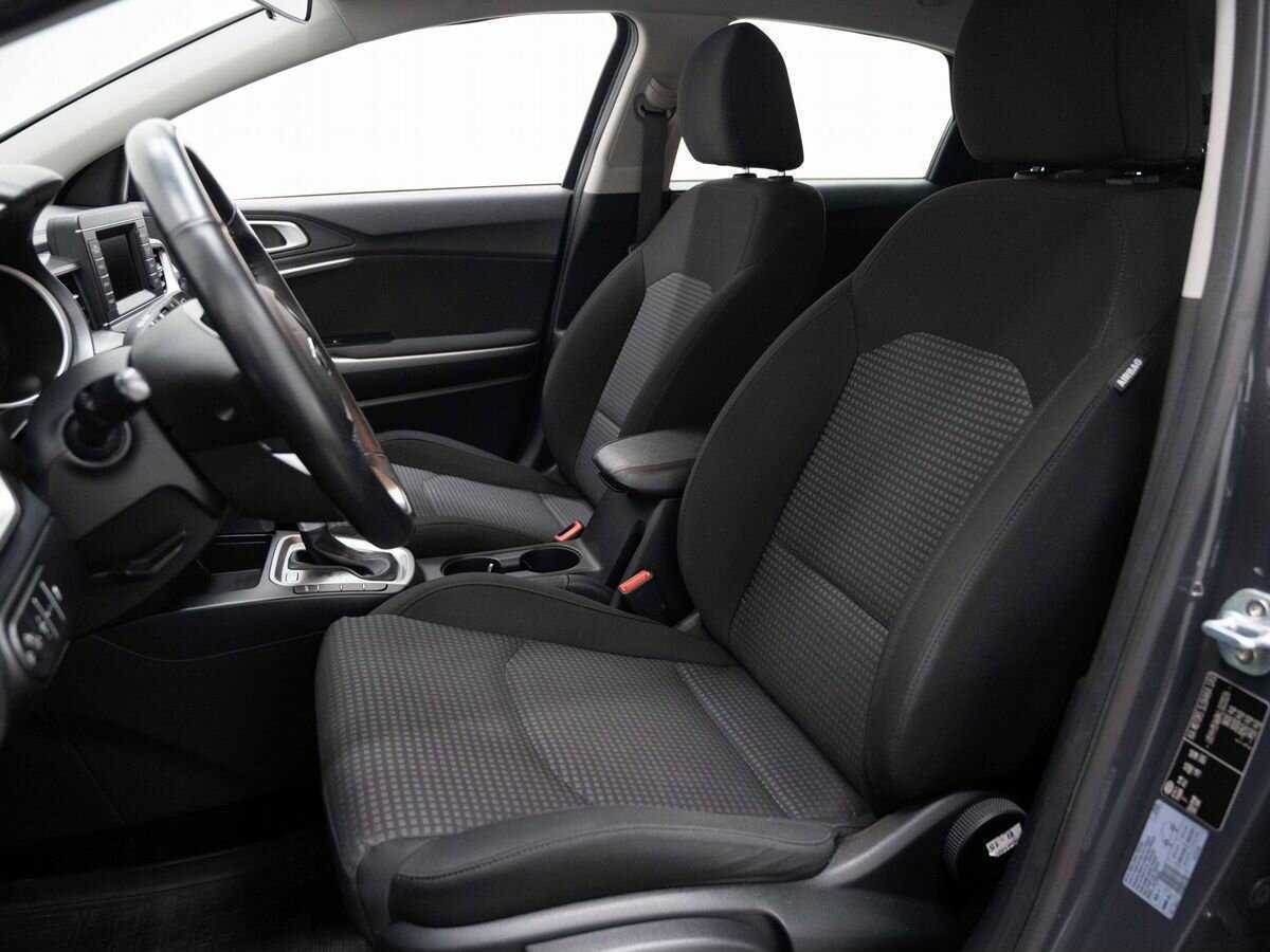 Б/У Киа Сид 2018 года. Фото: #7