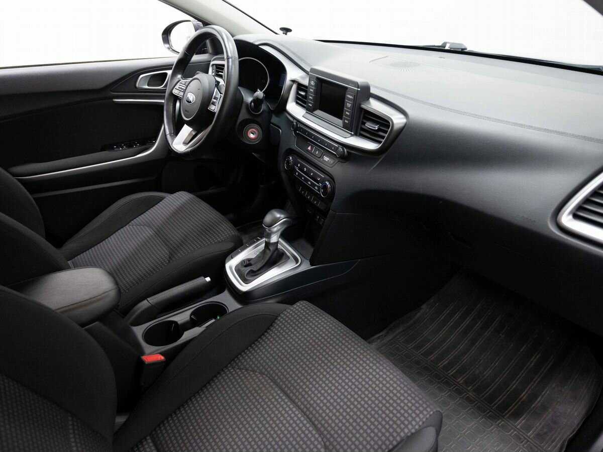 Б/У Киа Сид 2018 года. Фото: #10