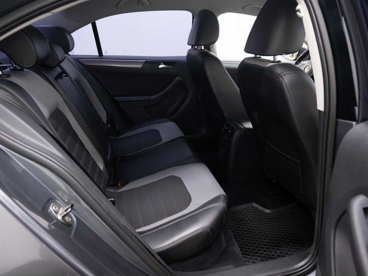 Б/У Фольксваген Джетта 2012 года. Фото: #9