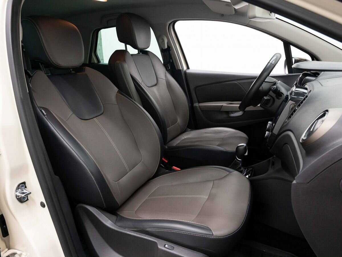 Б/У Рено Каптюр 2018 года. Фото: #11