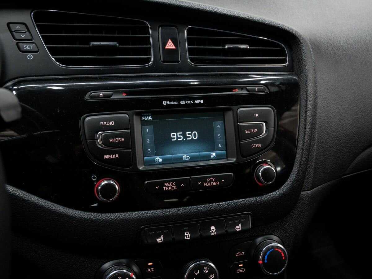 Б/У Киа Сид 2014 года. Фото: #19