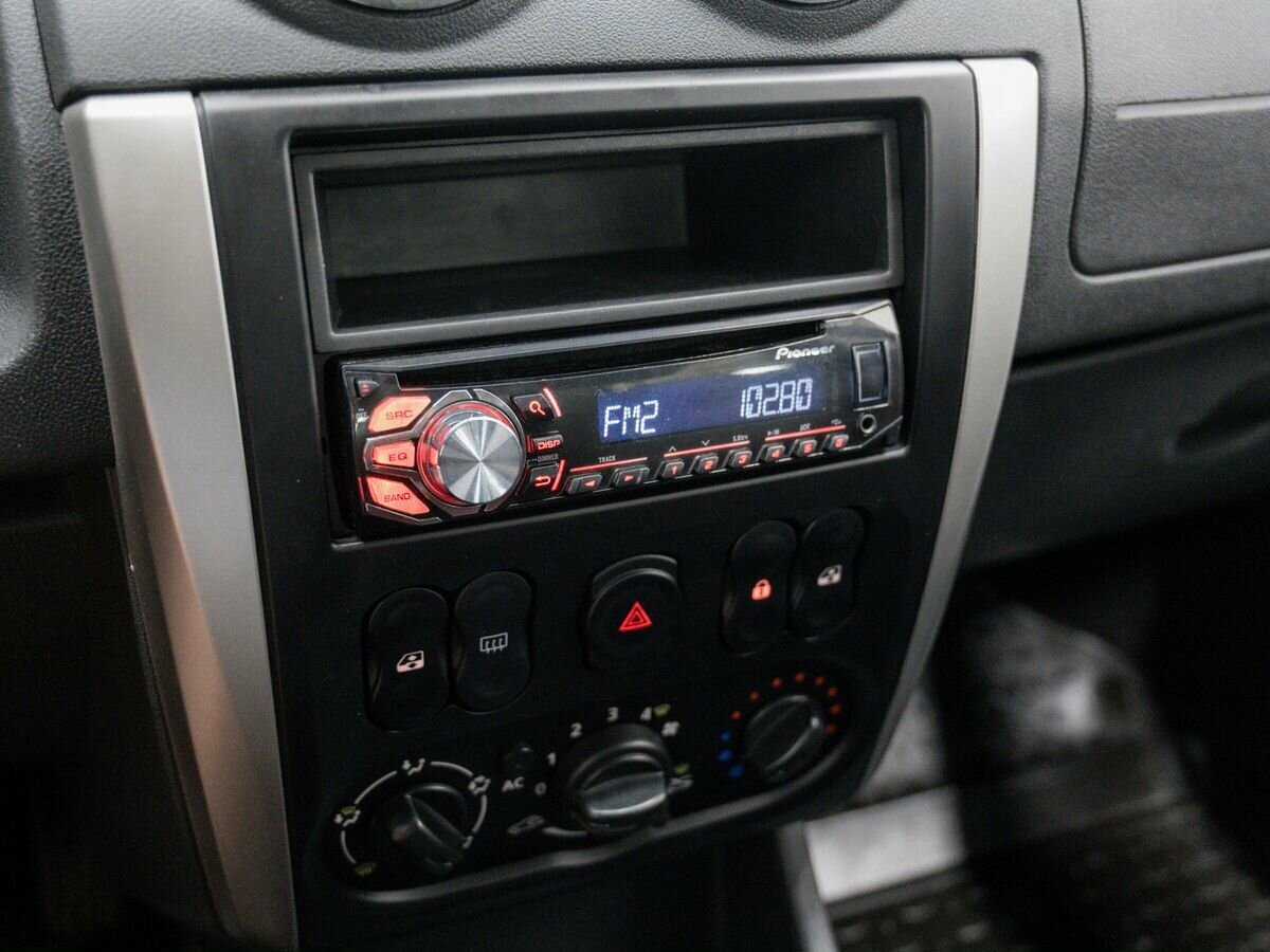 Б/У Ниссан Альмера 2013 года. Фото: #16