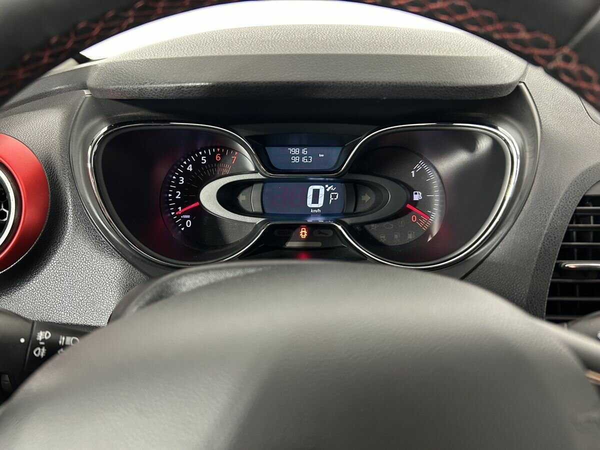 Б/У Рено Каптюр 2018 года. Фото: #9