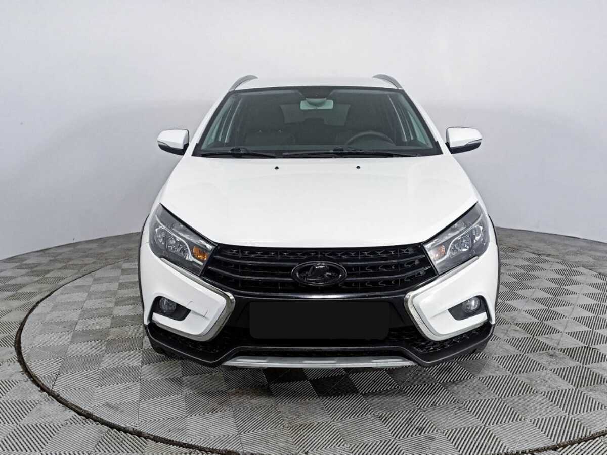 Б/У Лада (ВАЗ) Веста 2017 года. Фото: #1