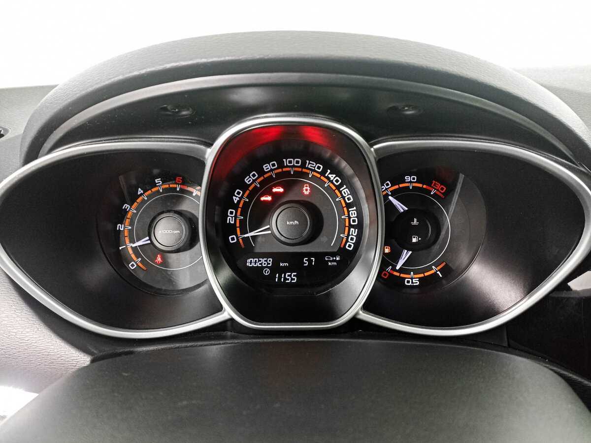 Б/У Лада (ВАЗ) Веста 2017 года. Фото: #10