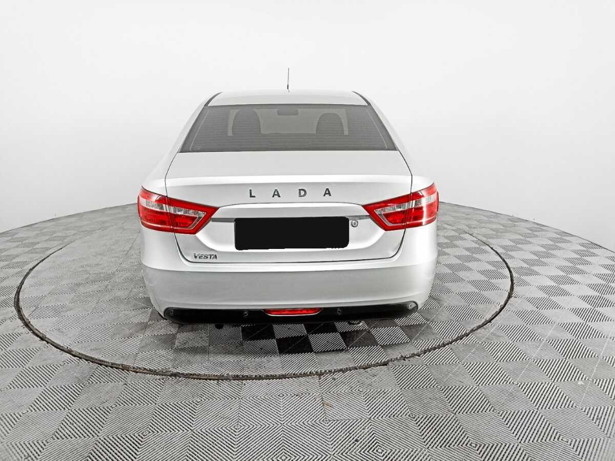 Б/У Лада (ВАЗ) Веста 2015 года. Фото: #5