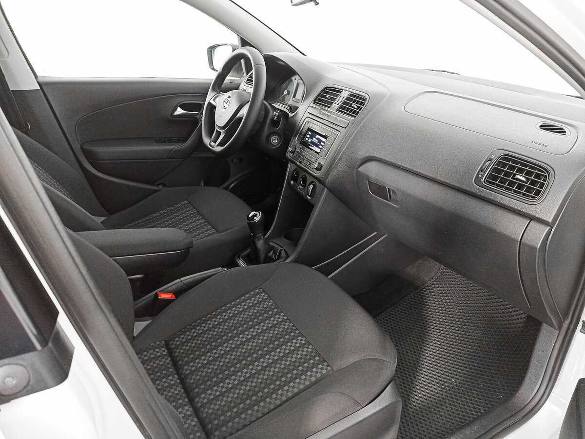 Б/У Фольксваген Поло 2019 года. Фото: #8