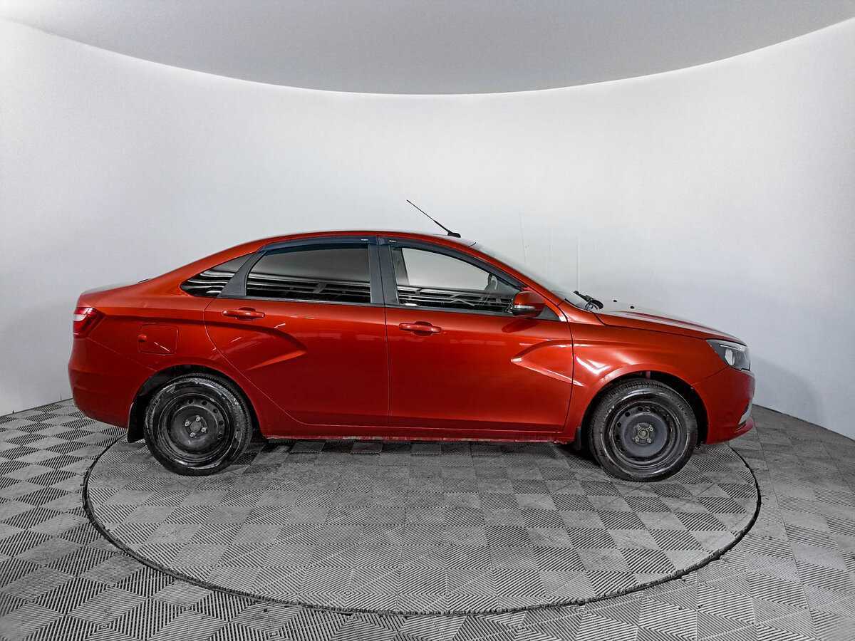 Б/У Лада (ВАЗ) Веста 2017 года. Фото: #3