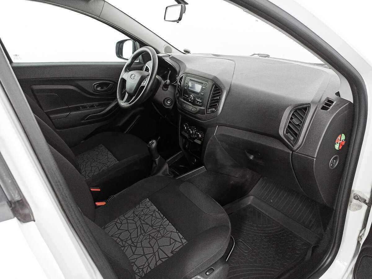 Б/У Лада (ВАЗ) ИКСРЭЙ 2017 года. Фото: #10