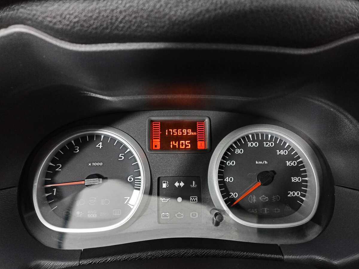 Б/У Рено Дастер 2014 года. Фото: #10