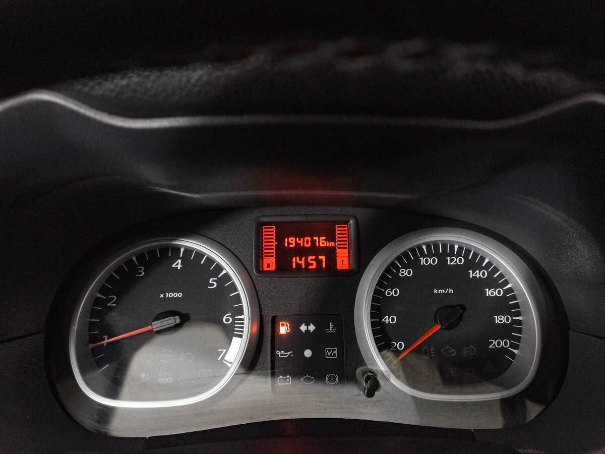 Б/У Рено Дастер 2012 года. Фото: #10