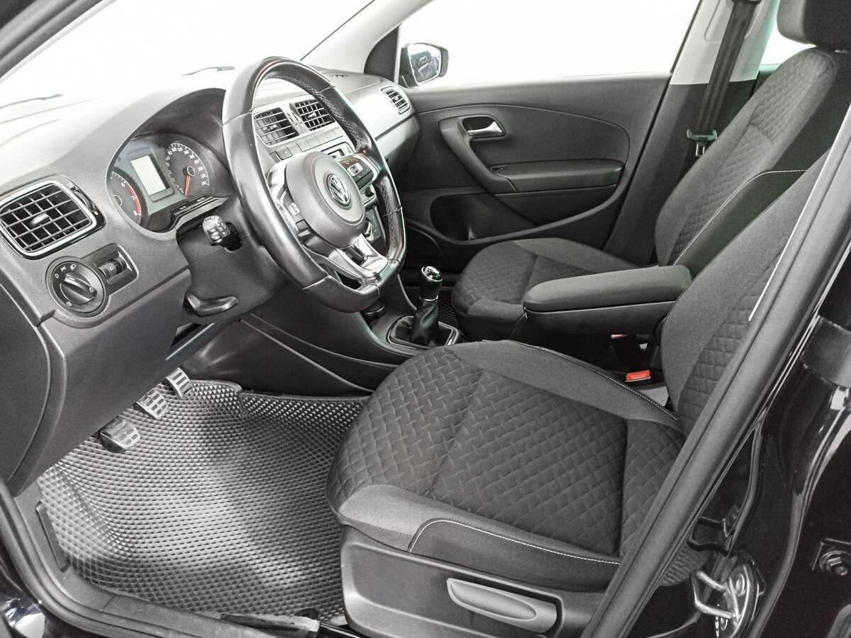 Б/У Фольксваген Поло 2018 года. Фото: #13