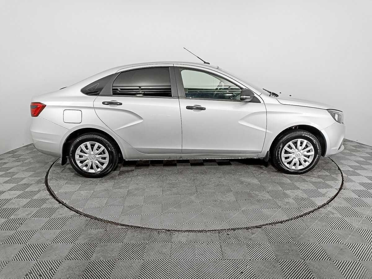 Б/У Лада (ВАЗ) Веста 2018 года. Фото: #3