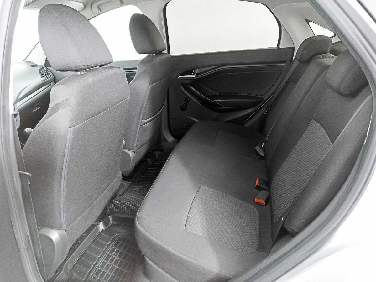 Б/У Лада (ВАЗ) Веста 2018 года. Фото: #9