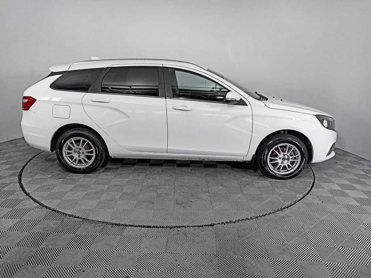 Б/У Лада (ВАЗ) Веста 2021 года. Фото: #3