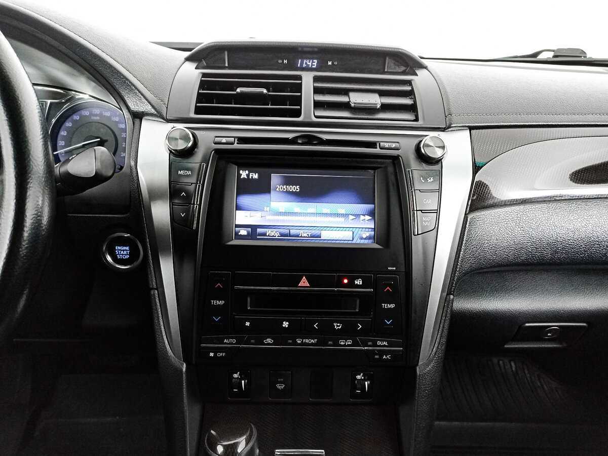 Б/У Тойота Камри 2015 года. Фото: #10