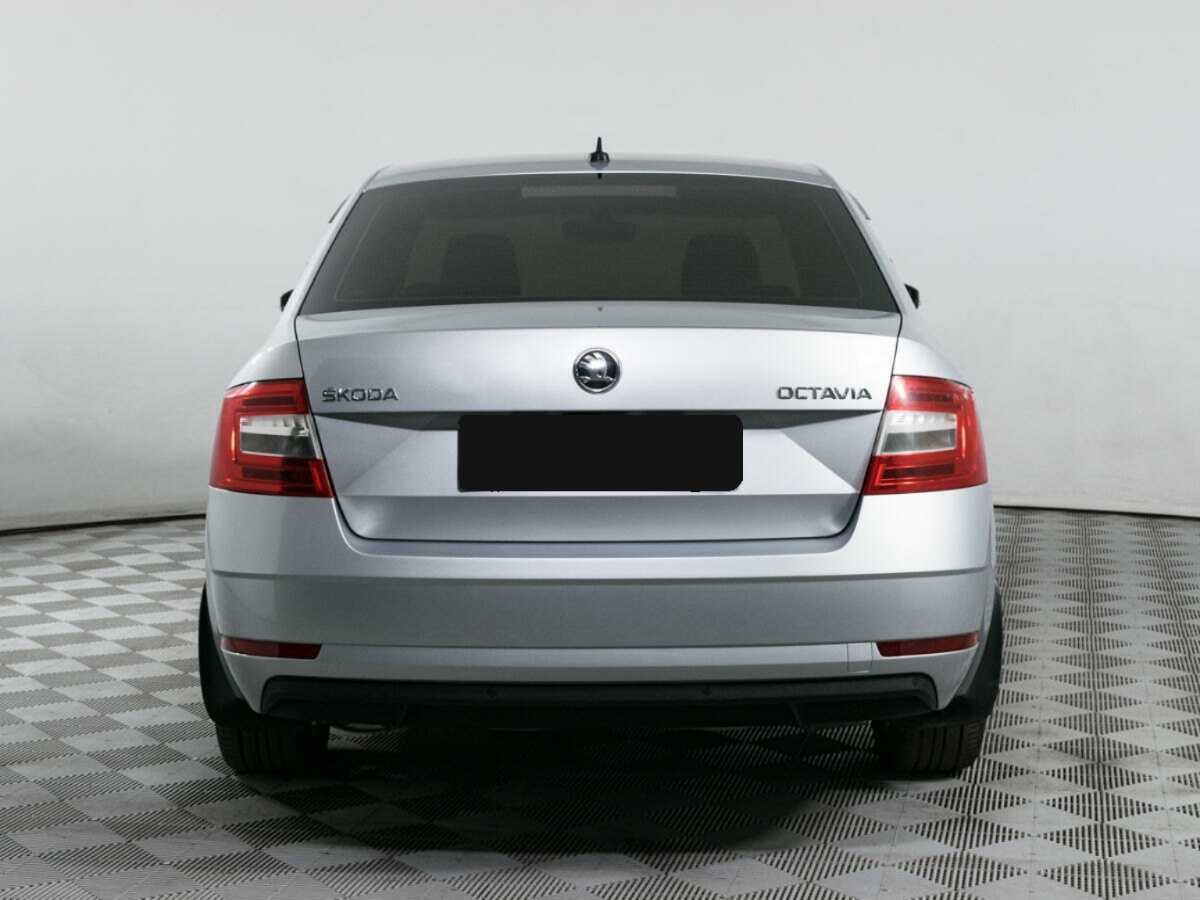 Б/У Шкода Октавия 2017 года. Фото: #3